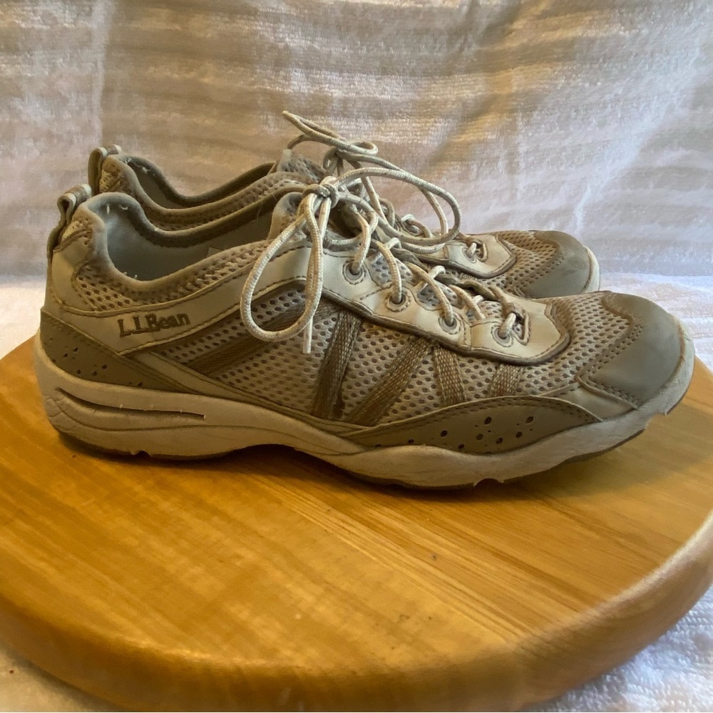 L.L. Bean Shoes Women’s Size 7 Lace Up Sneakers